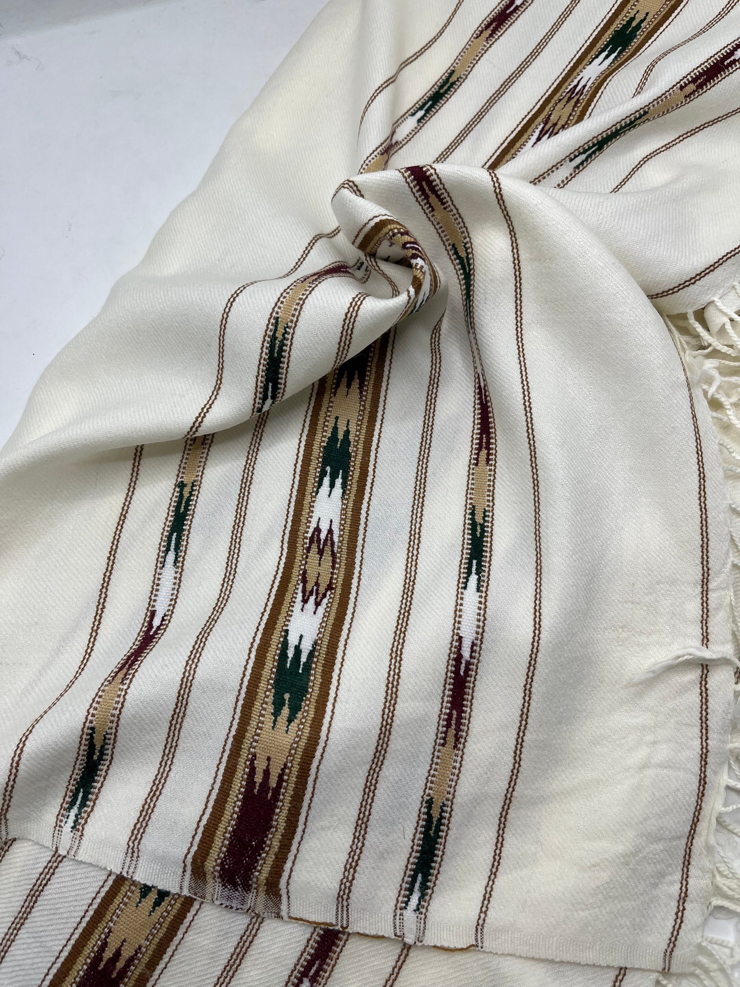 Fine Pashmina (WHITE 72 COUNT)